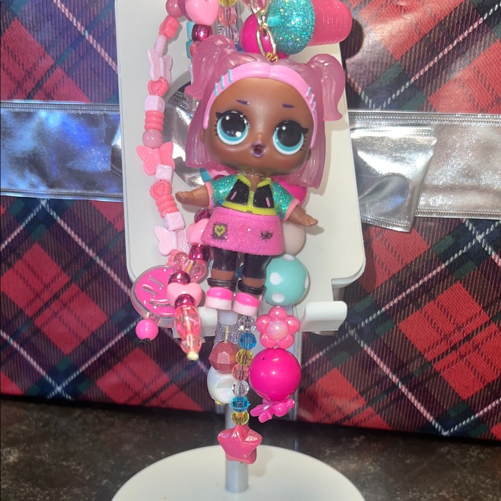 L#15 L.O.L. Surprise! Keycharm